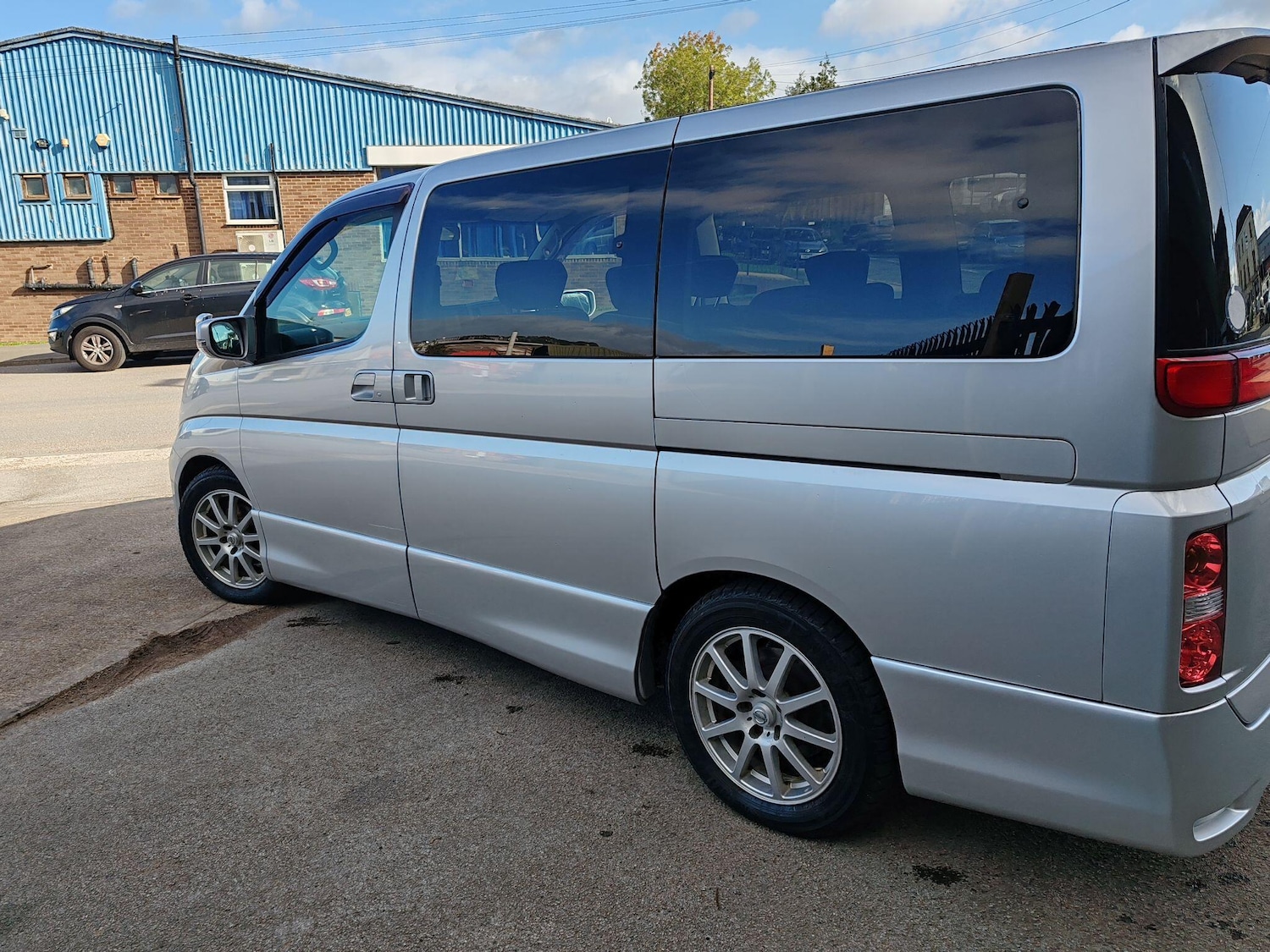 Used Nissan Elgrand 2025 for sale - 76660578: Photo 11