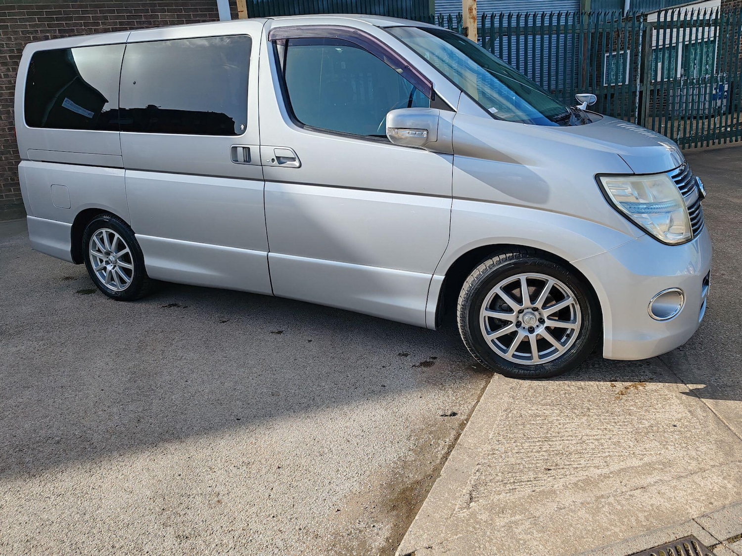 Used Nissan Elgrand 2025 for sale - 76660578: Photo 16