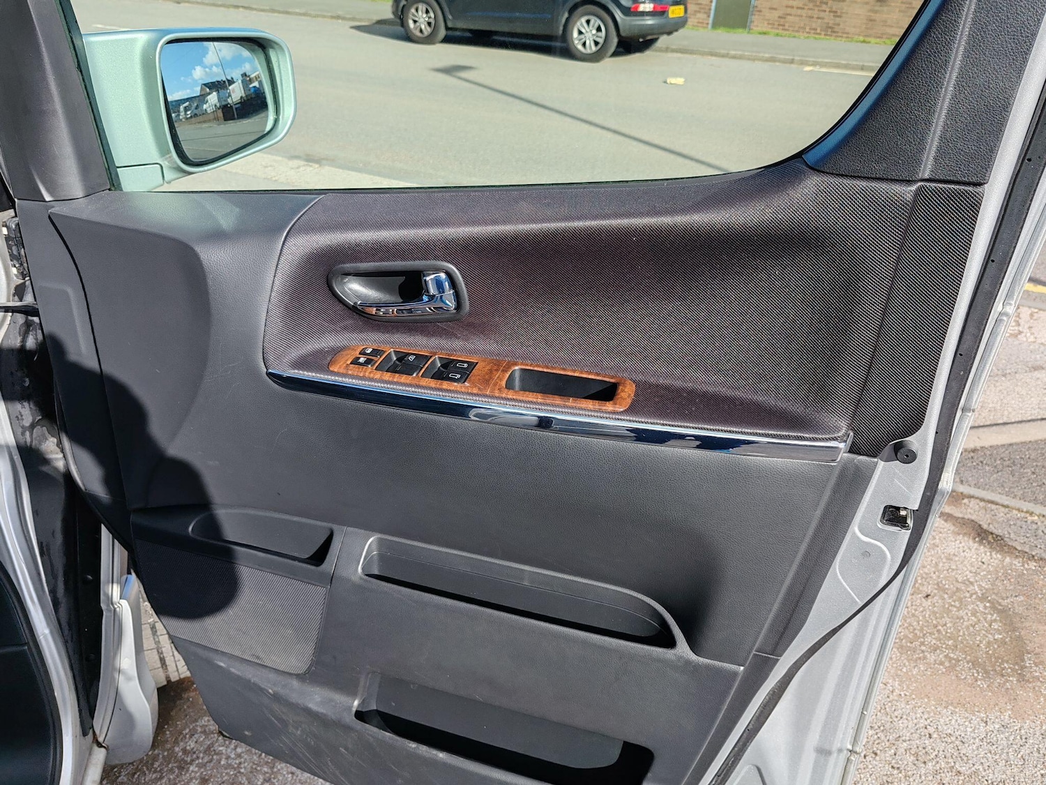 Used Nissan Elgrand 2025 for sale - 76660578: Photo 23