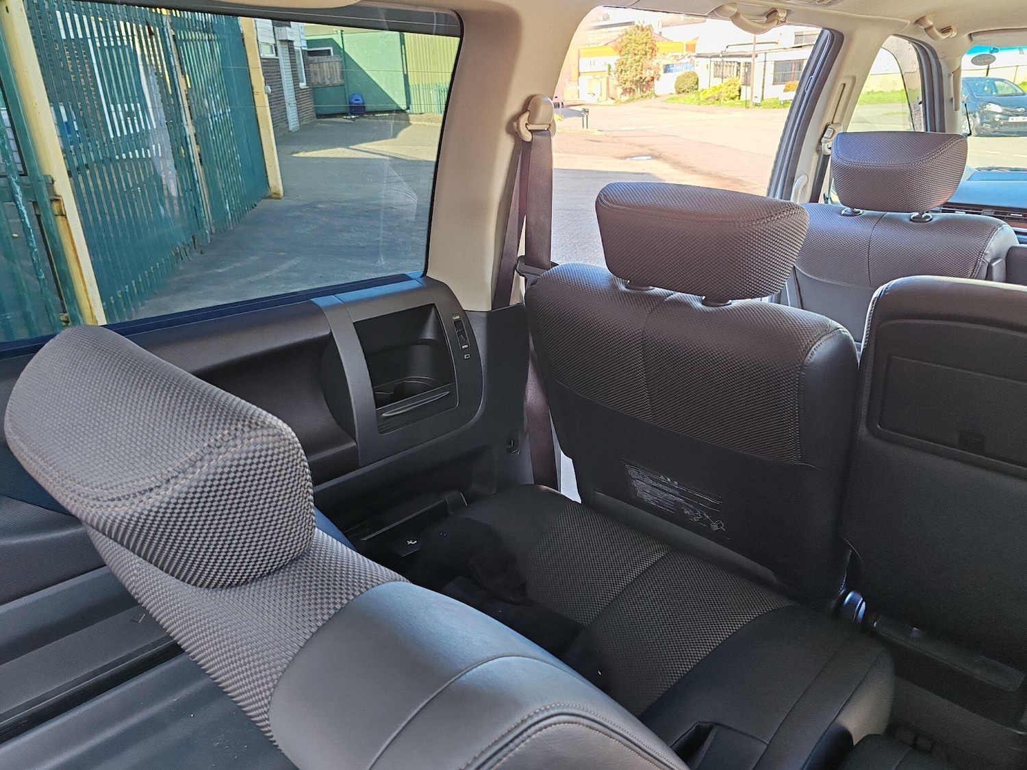 Used Nissan Elgrand 2025 for sale - 76660578: Photo 39