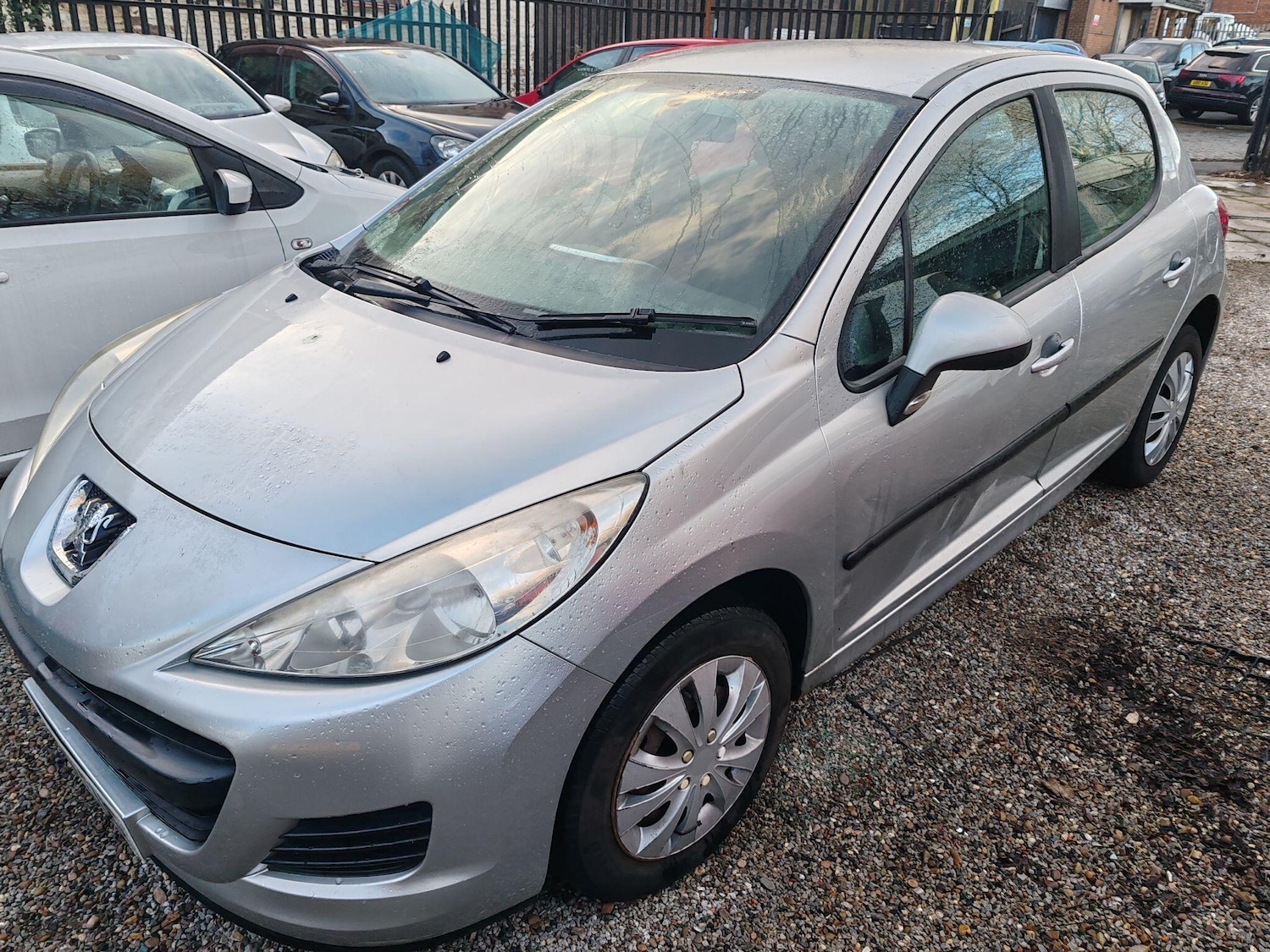 Used Peugeot 207 2009 for sale - 77203000: Photo 2