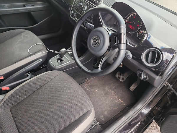 Used Volkswagen up! 2025 for sale - 76158973: Photo 27