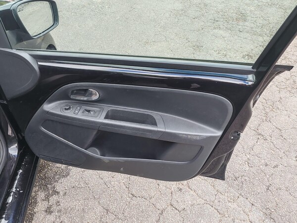 Used Volkswagen up! 2025 for sale - 76158973: Photo 28