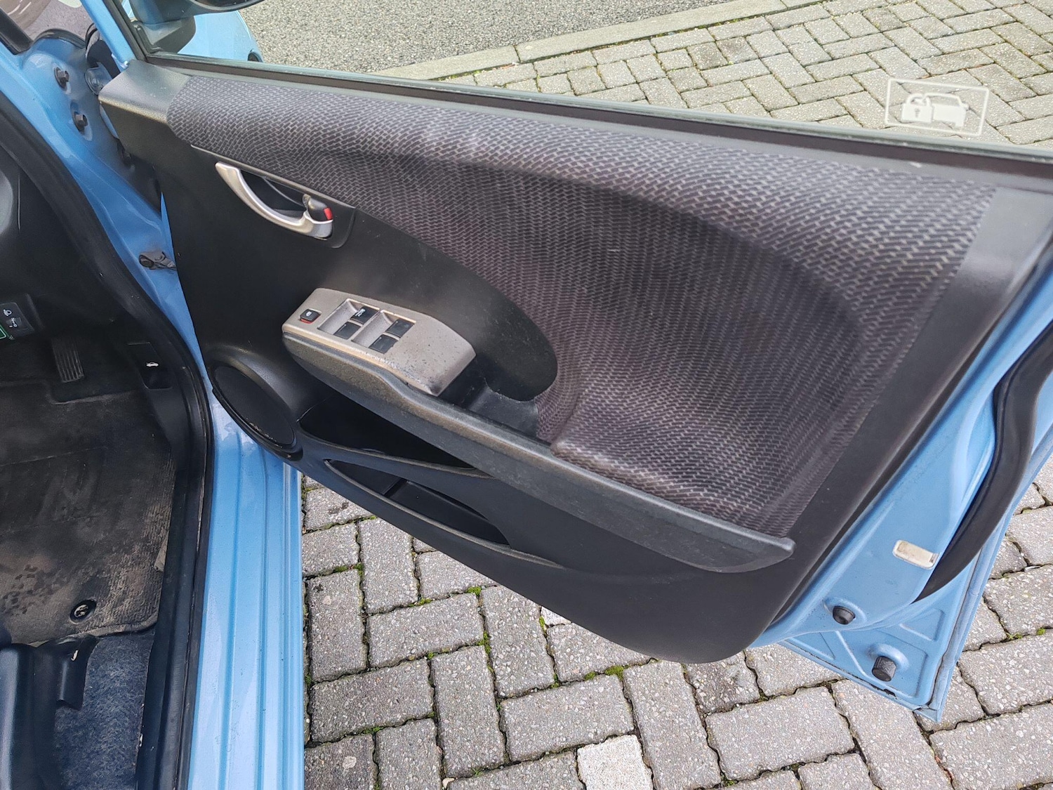 Used Honda Fit for sale - 77084400: Photo 34