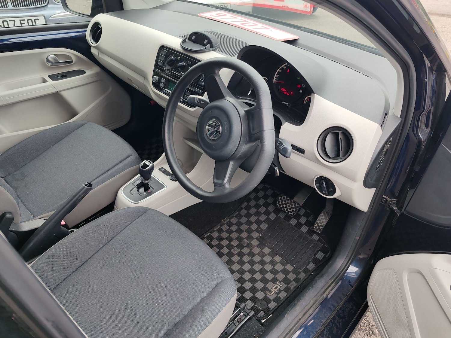 Used Volkswagen up! for sale - 76855661: Photo 24