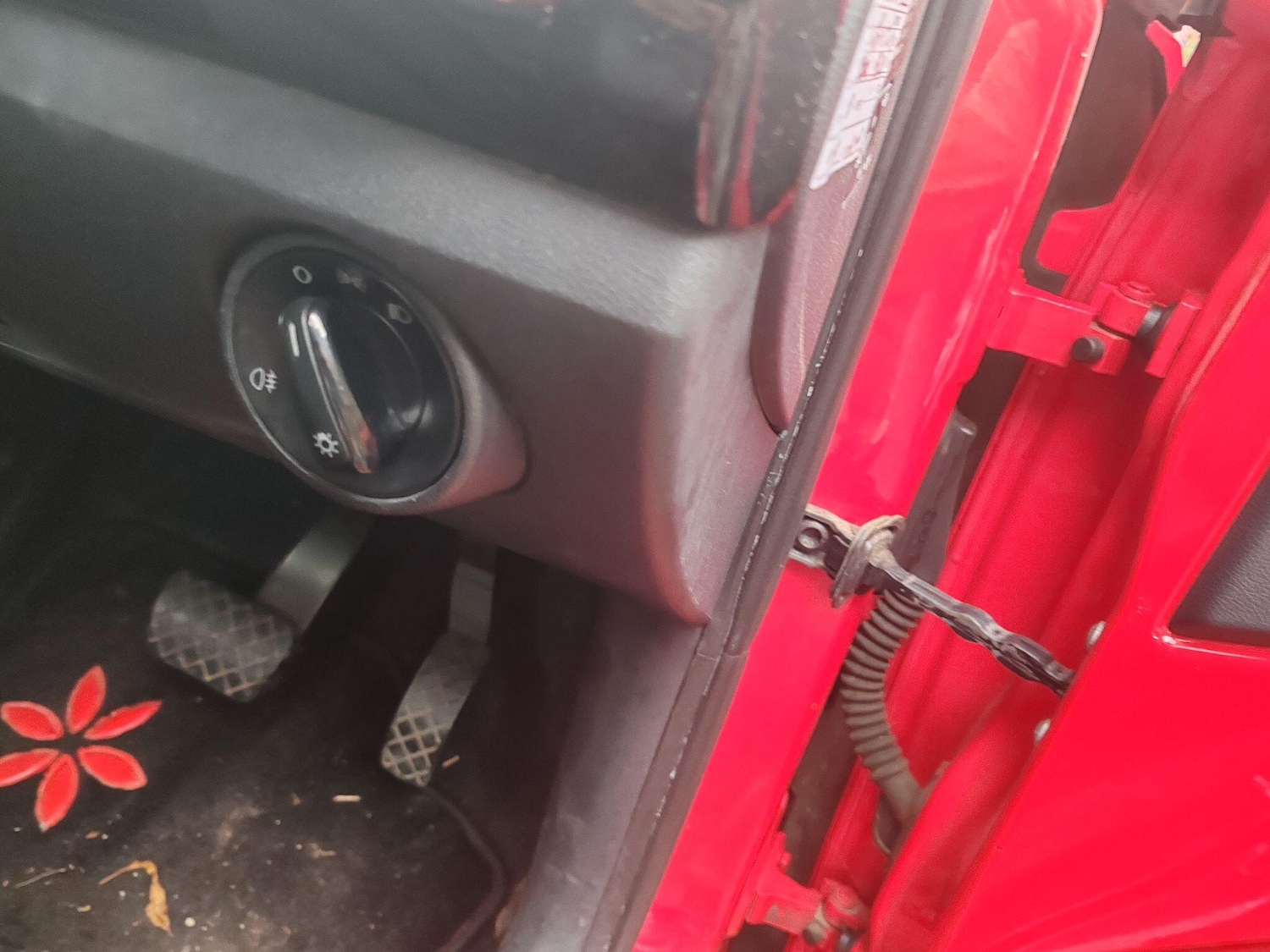 Used Volkswagen up! for sale - 76855661: Photo 28