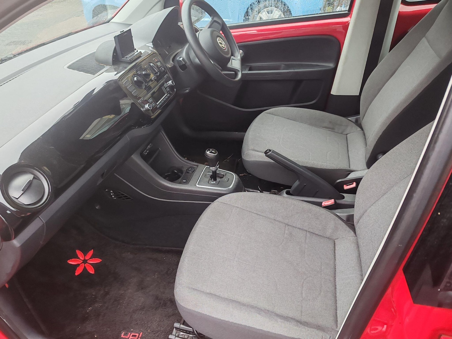 Used Volkswagen up! for sale - 76855661: Photo 32