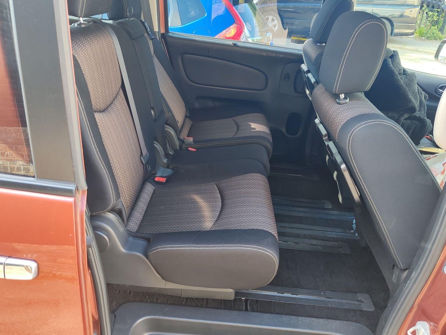 Used Nissan Serena 2025 for sale - 76660584: Photo 27