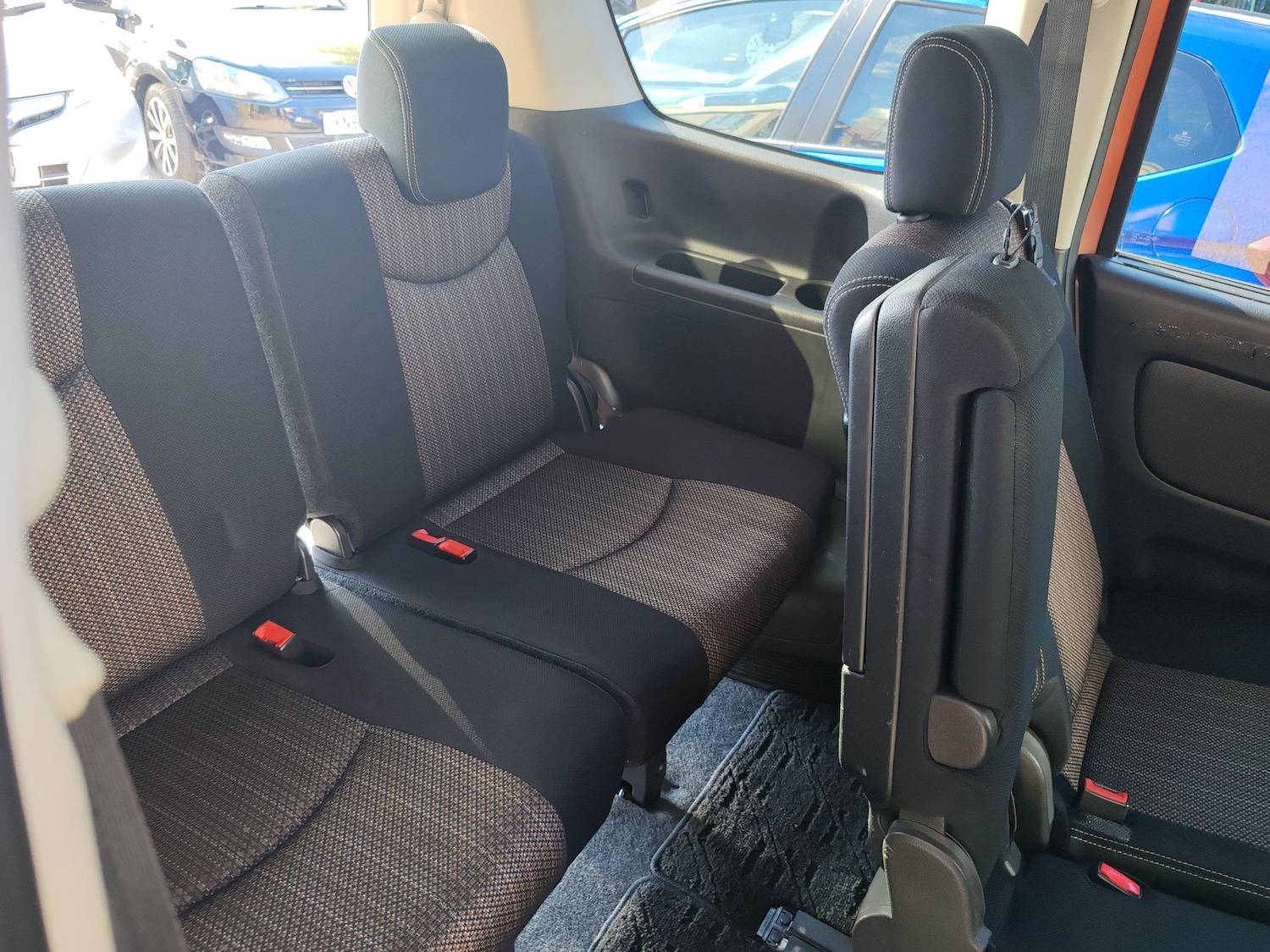 Used Nissan Serena 2025 for sale - 76660584: Photo 34