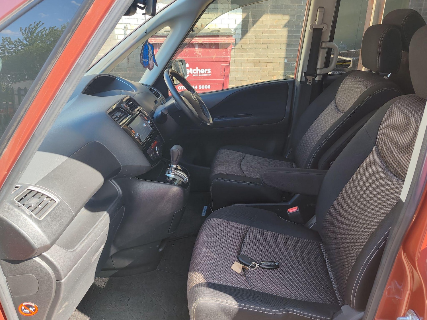 Used Nissan Serena 2025 for sale - 76660584: Photo 40