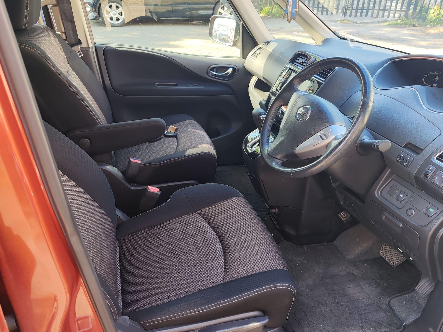 Used Nissan Serena 2025 for sale - 76660584: Photo 47