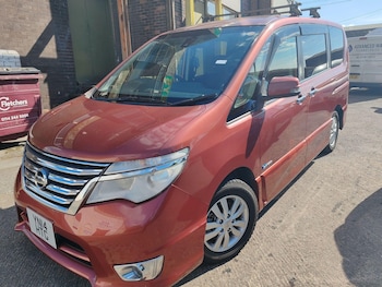 Used Nissan Serena 2014 for sale - 76660584: Photo