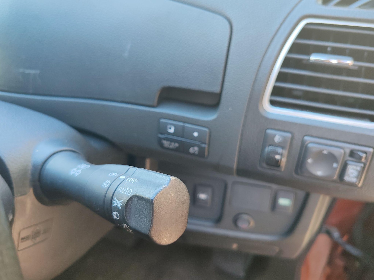 Used Nissan Serena 2025 for sale - 76660584: Photo 51