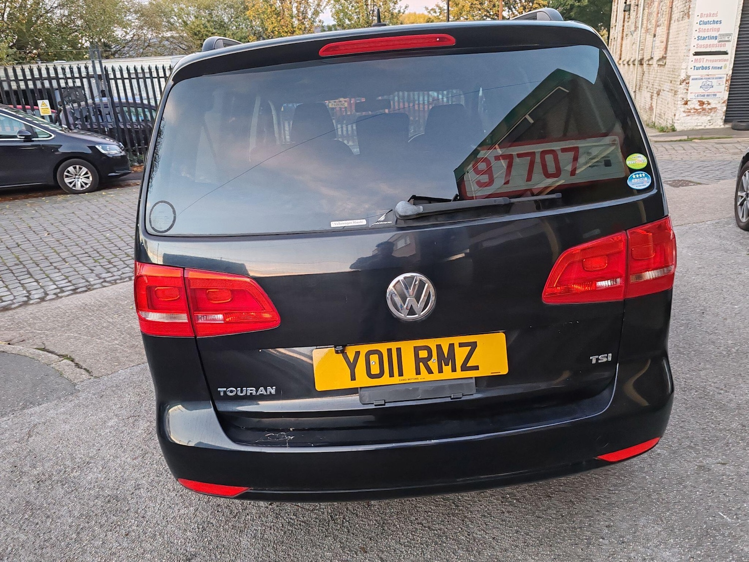 Used Volkswagen Polo 2011 for sale - 76660569: Photo 8