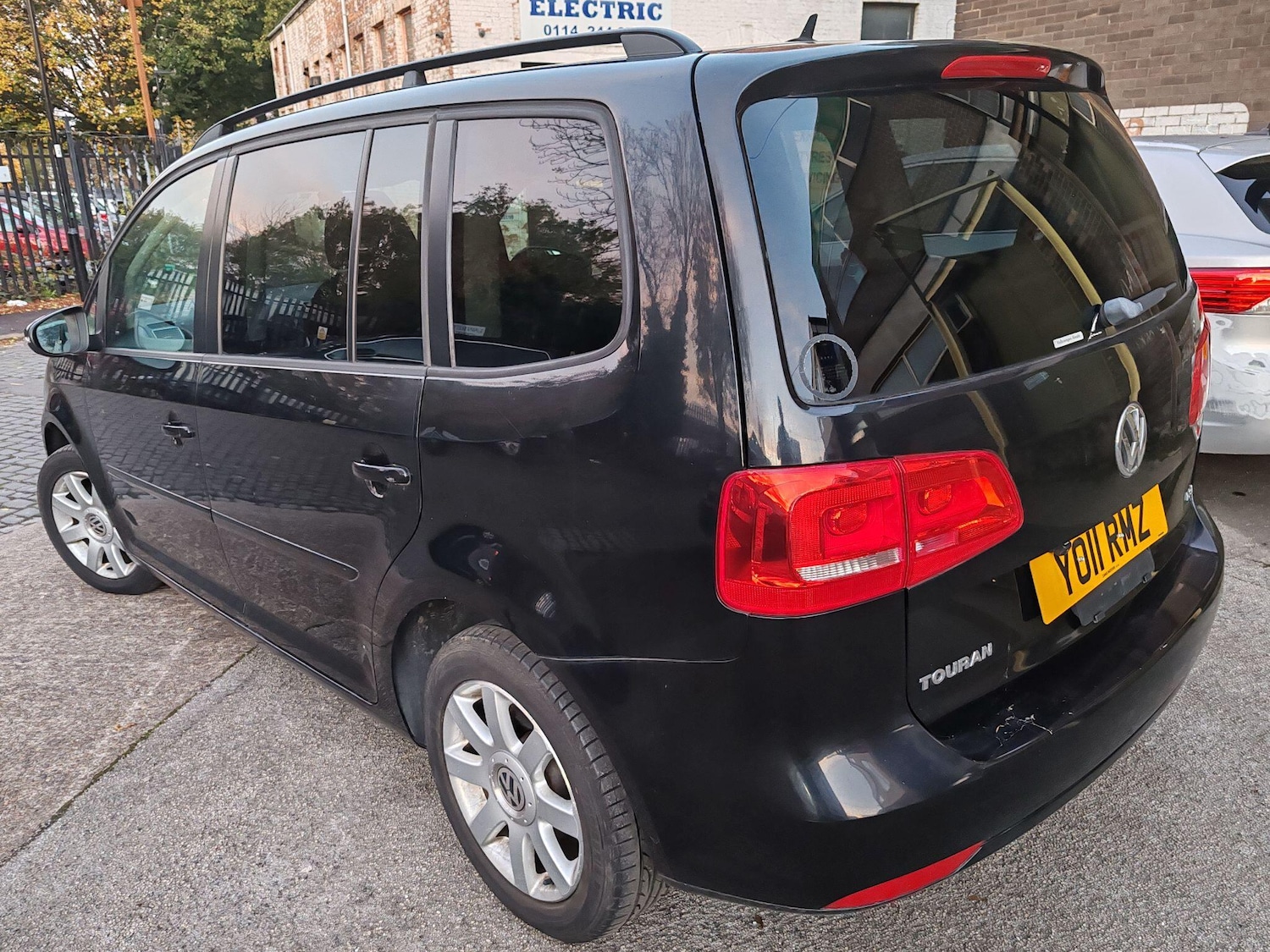 Used Volkswagen Polo 2011 for sale - 76660569: Photo 9