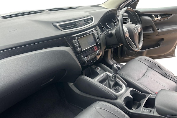 Used Nissan Qashqai 2017 for sale - 75734941: Photo 13