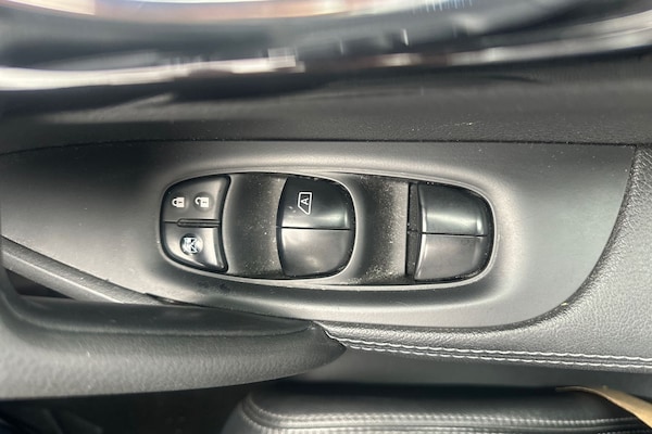 Used Nissan Qashqai 2017 for sale - 75734941: Photo 16