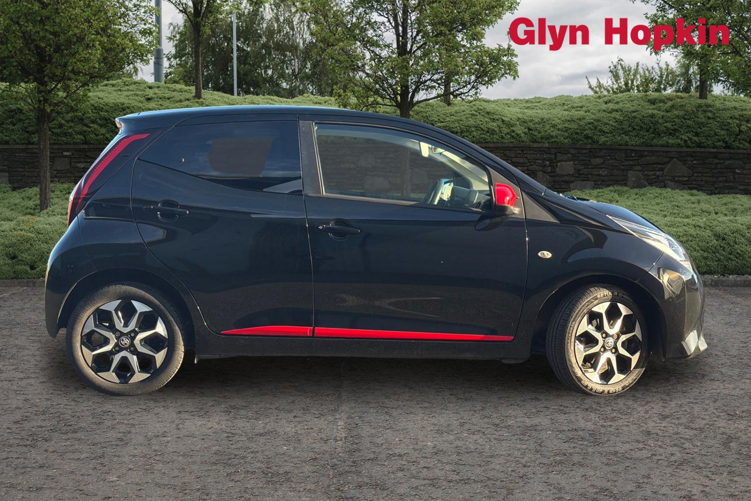 Used Toyota AYGO 2021 for sale - 78014429: Photo 2