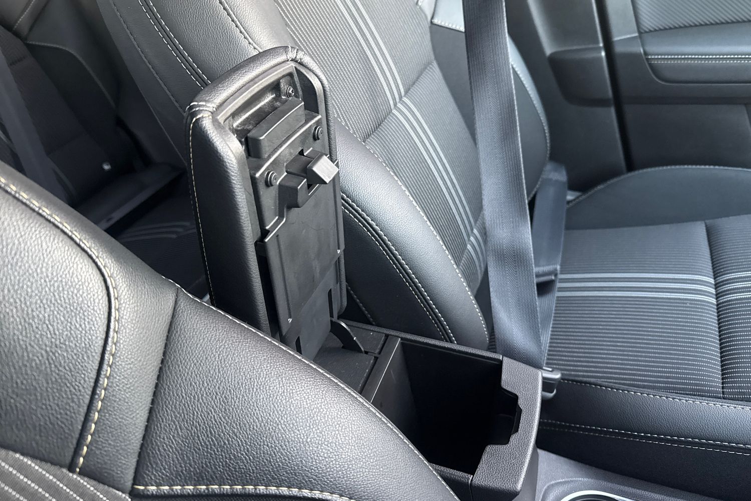 Used Renault Captur 2023 for sale - 76966761: Photo 30