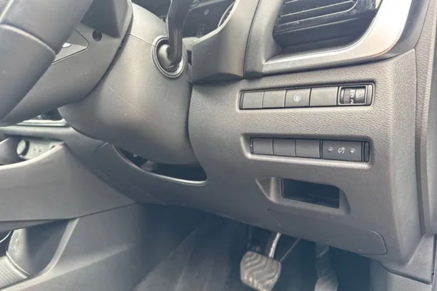 Used Nissan X-Trail 2025 for sale - 76130512: Photo 35