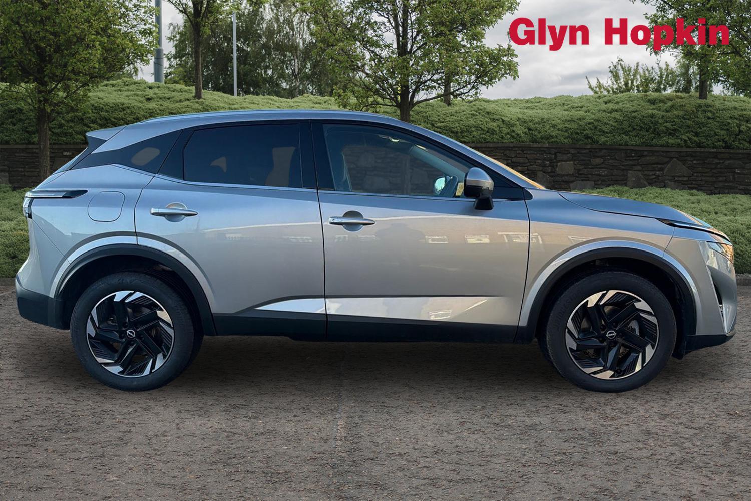 Used Nissan Qashqai 2024 for sale - 77239451: Photo 2