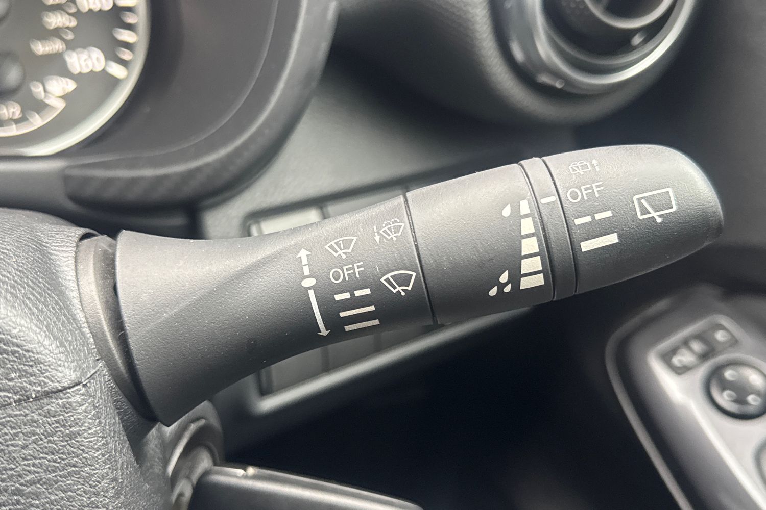 Used Nissan Juke 2023 for sale - 77300371: Photo 40