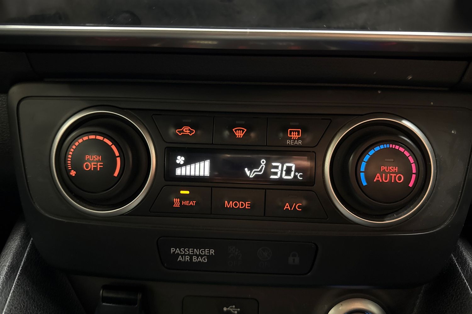 Used Nissan Leaf 2022 for sale - 78144710: Photo 15