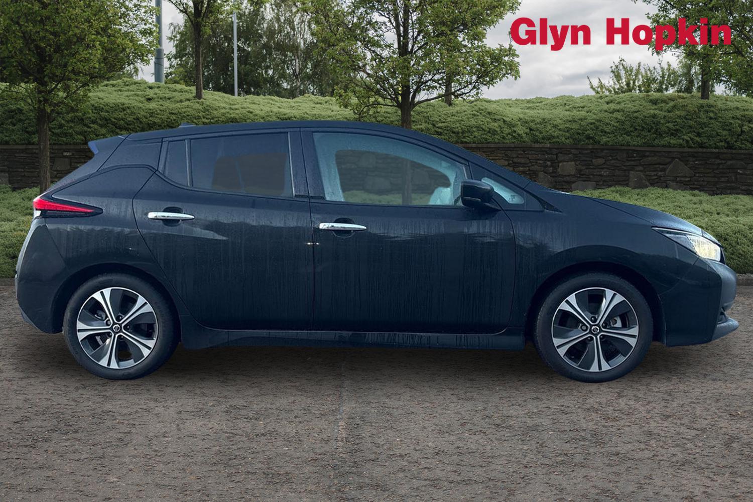Used Nissan Leaf 2022 for sale - 77070920: Photo 2