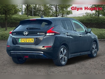 Used Nissan Leaf 2022 for sale - 77043030: Photo