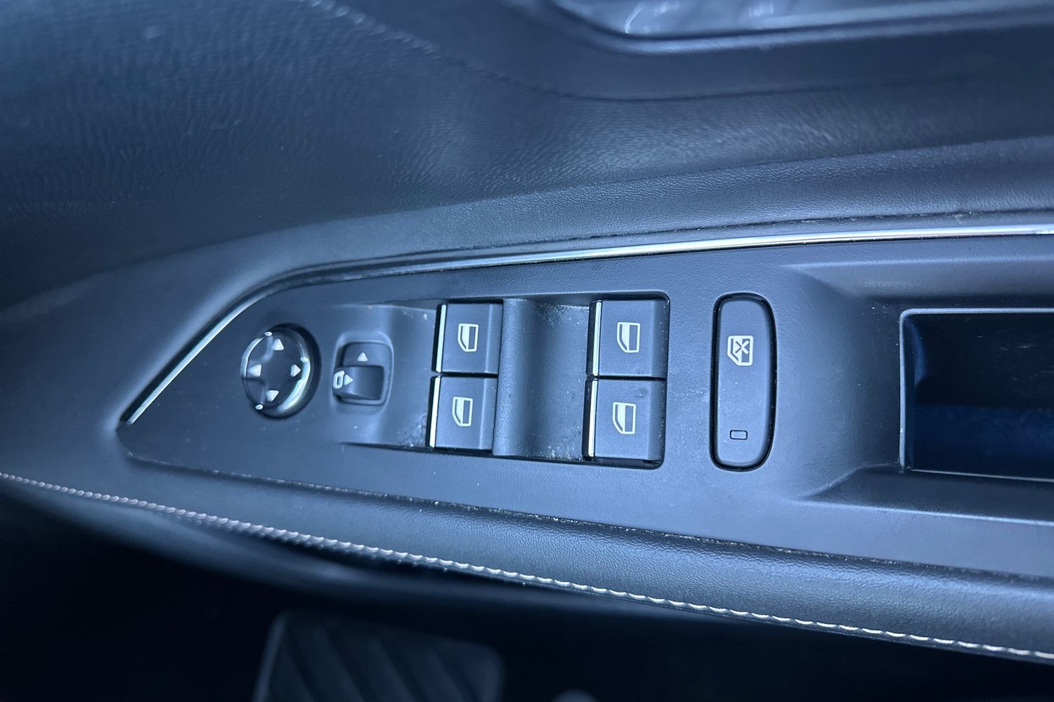 Used Peugeot 3008 2022 for sale - 76841896: Photo 16