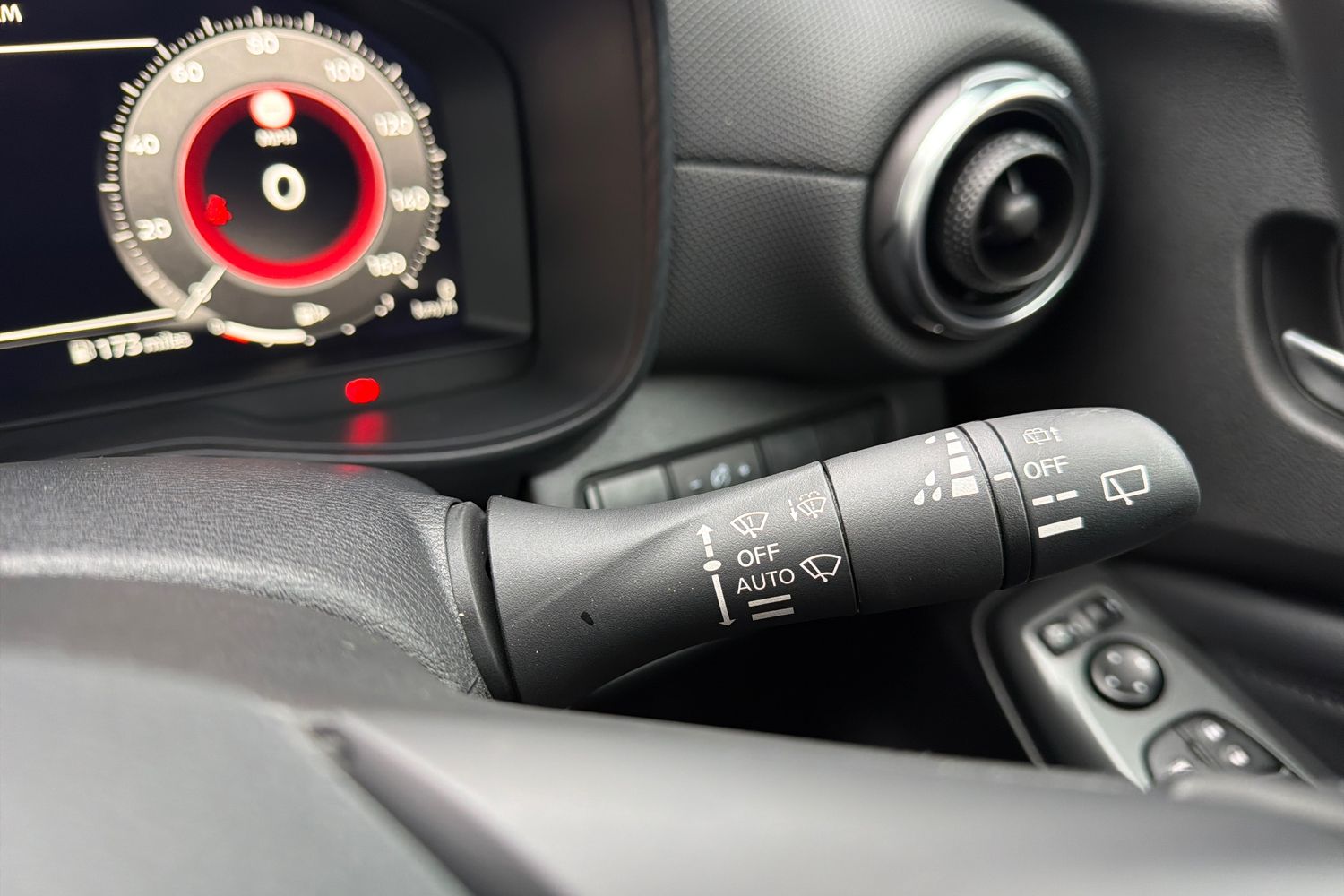 Used Nissan Juke 2025 for sale - 77499755: Photo 40