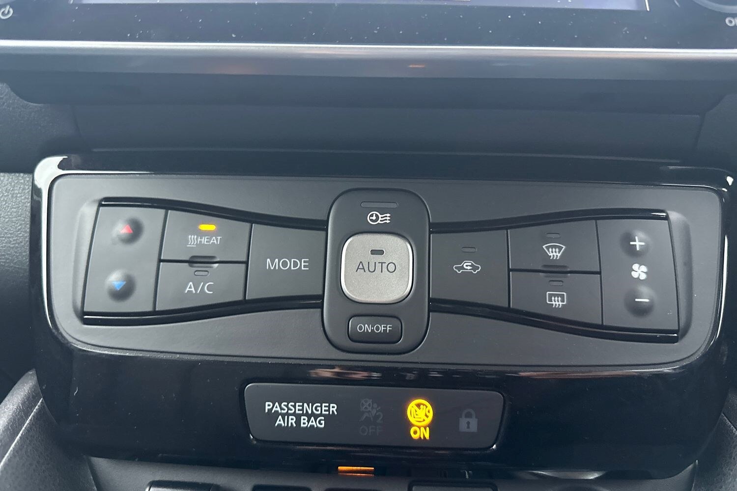 2022 Nissan Leaf 110kW Tekna 39kWh 5dr Auto Hatchback Electric Automatic - Picture 15 of 24