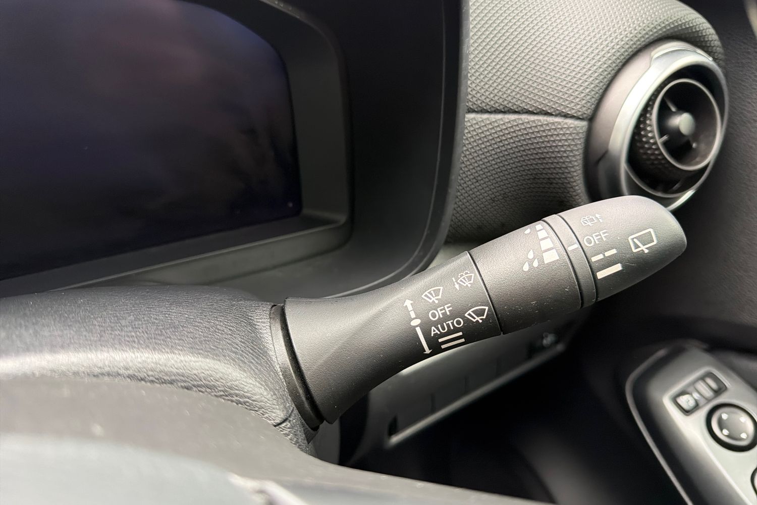 Used Nissan Juke 2025 for sale - 77470824: Photo 35