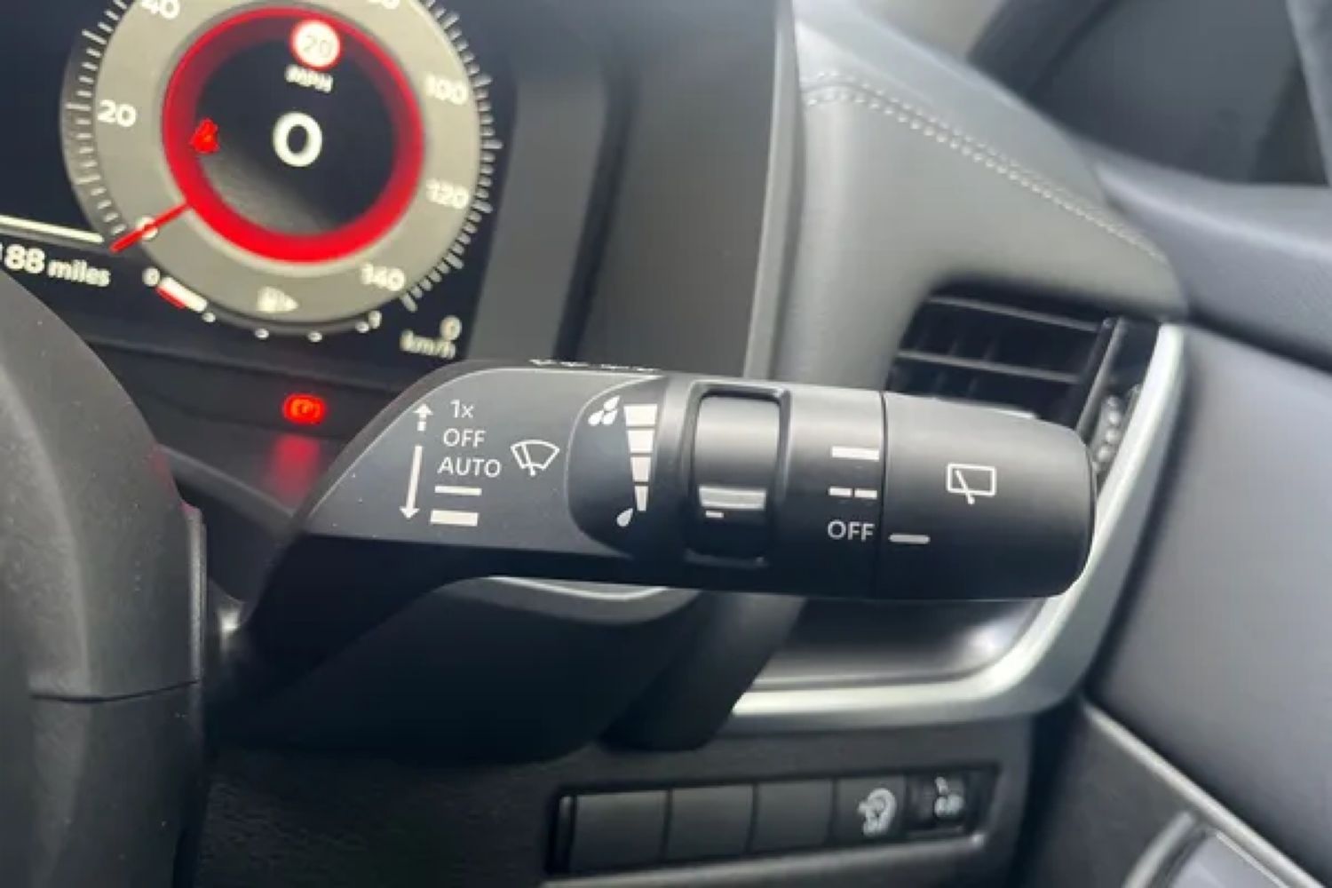 Used Nissan X-Trail 2025 for sale - 76079280: Photo 35
