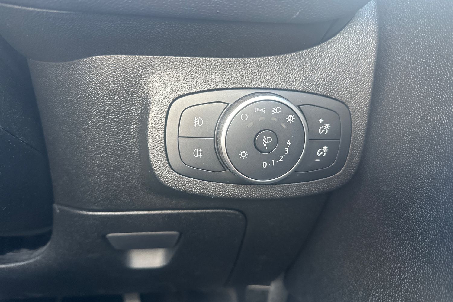 Used Ford Fiesta 2018 for sale - 77353664: Photo 35