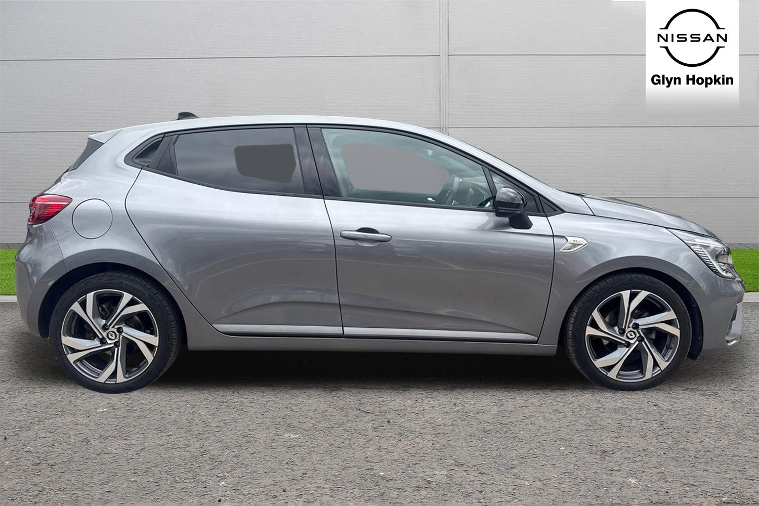 Used Renault Clio 2023 for sale - 75992789: Photo 2