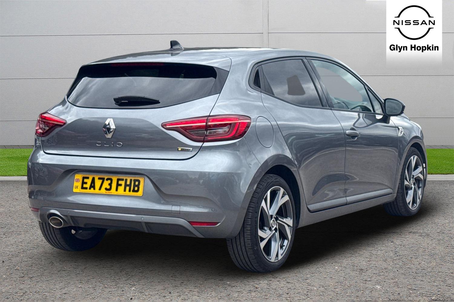 Used Renault Clio 2023 for sale - 75992789: Photo 3