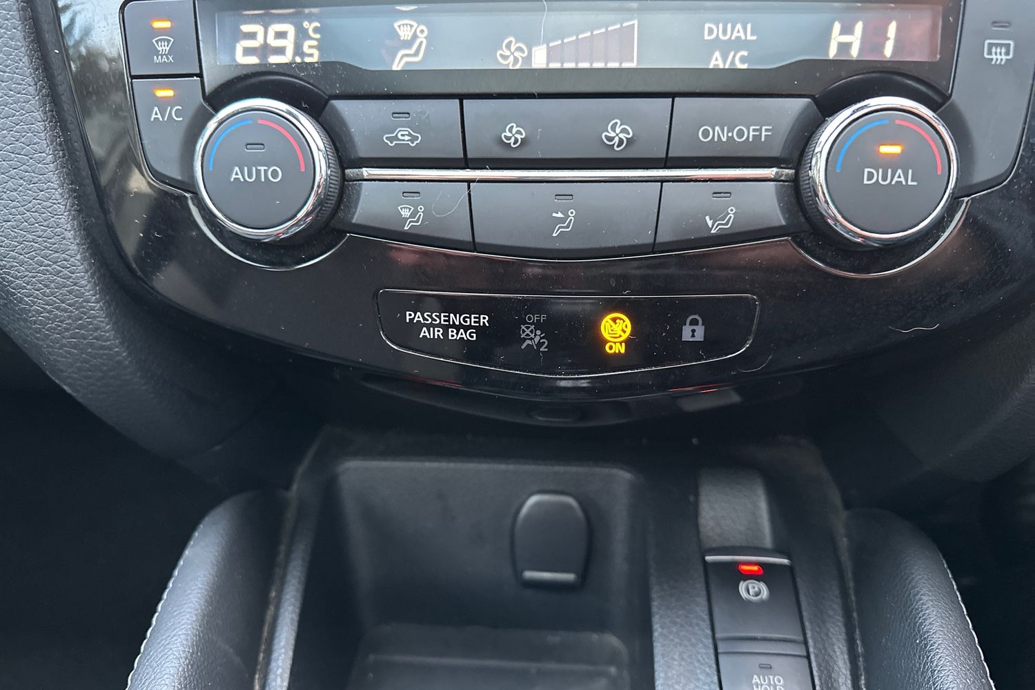 Used Nissan Qashqai 2018 for sale - 77539748: Photo 15