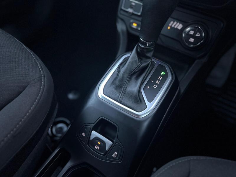 Used Jeep Renegade 2024 for sale - 77233700: Photo 10