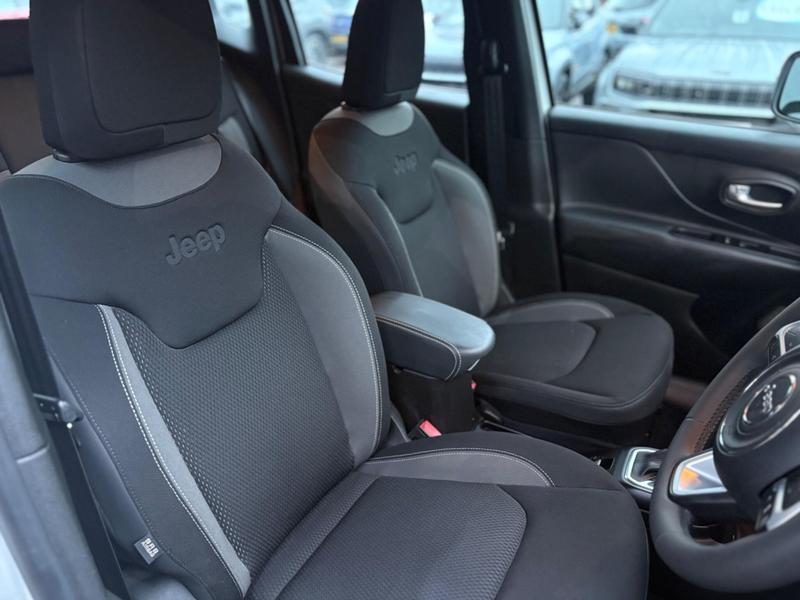 Used Jeep Renegade 2024 for sale - 77233700: Photo 12