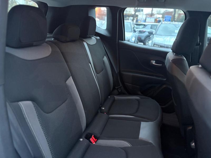 Used Jeep Renegade 2024 for sale - 77233700: Photo 16