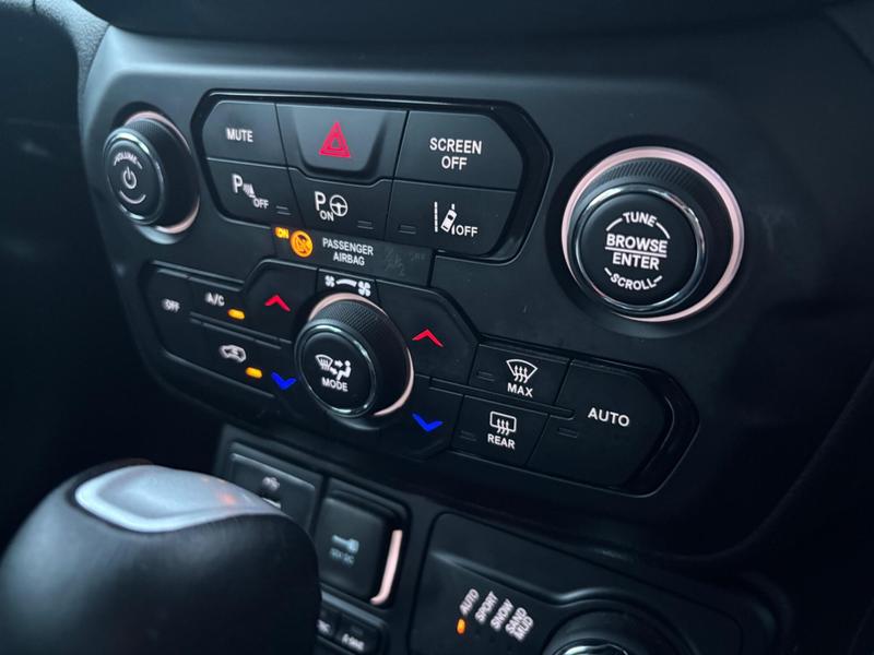 Used Jeep Renegade 2024 for sale - 77233700: Photo 22