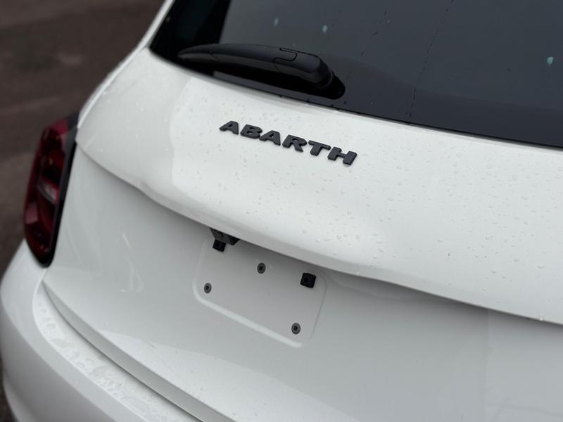 Used Abarth 500 2025 for sale - 76882542: Photo 10