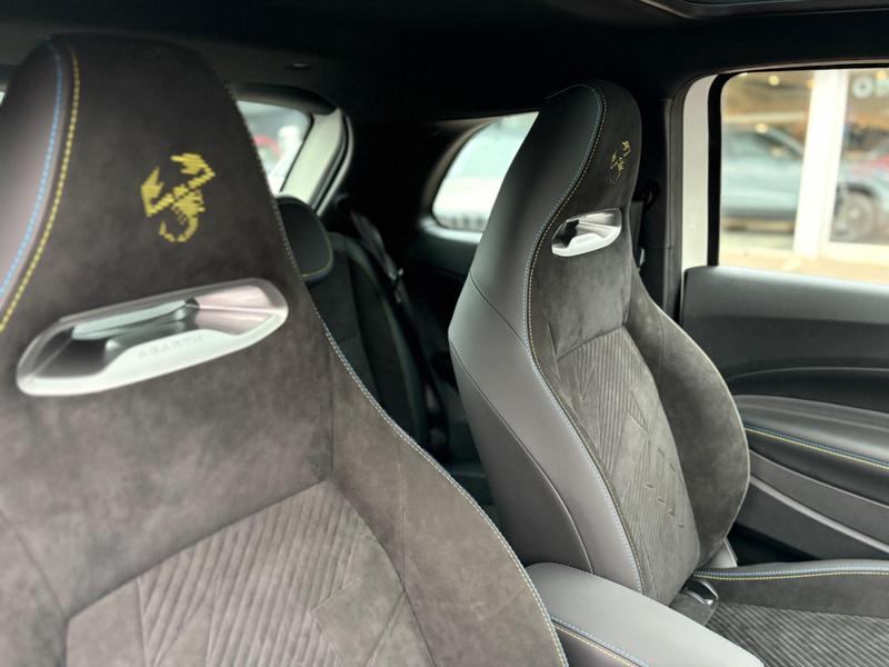 Used Abarth 500 2025 for sale - 76882542: Photo 16