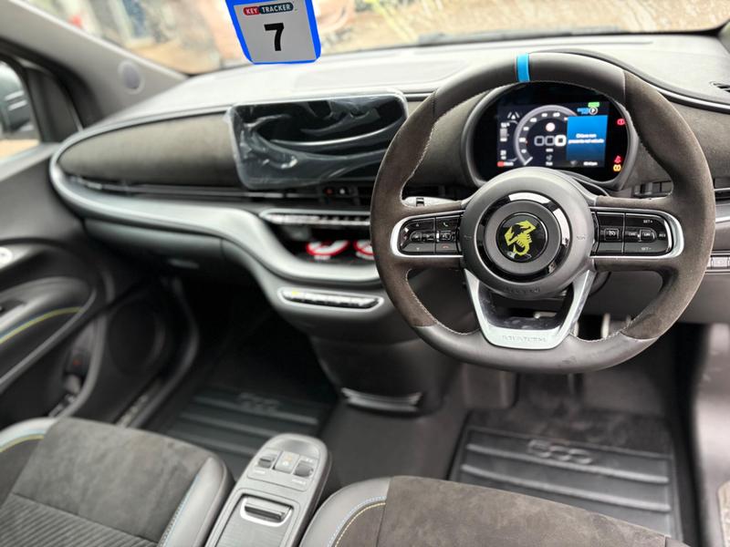 Used Abarth 500 2025 for sale - 76882542: Photo 20