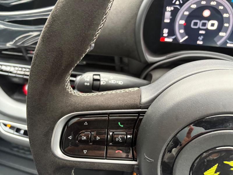 Used Abarth 500 2025 for sale - 76882542: Photo 21