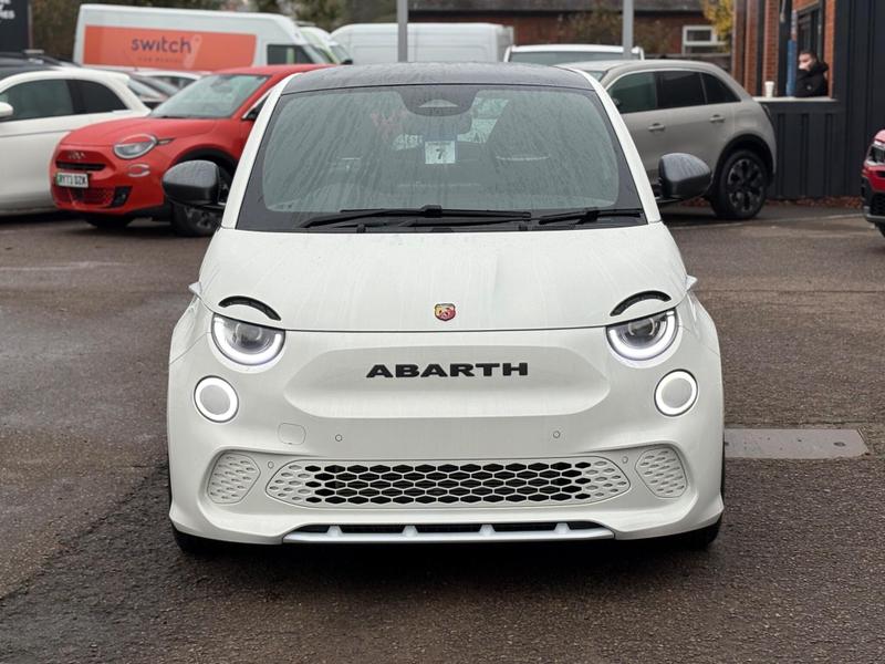 Used Abarth 500 2025 for sale - 76882542: Photo 3