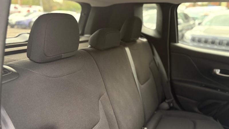 Used Jeep Renegade 2022 for sale - 77631230: Photo 17