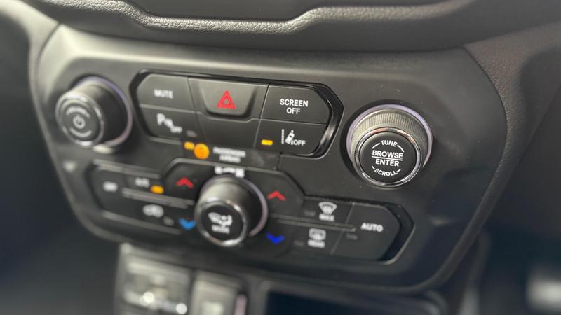 Used Jeep Renegade 2022 for sale - 77631230: Photo 21