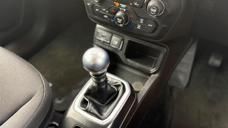 Used Jeep Renegade 2022 for sale - 77631230: Photo 9